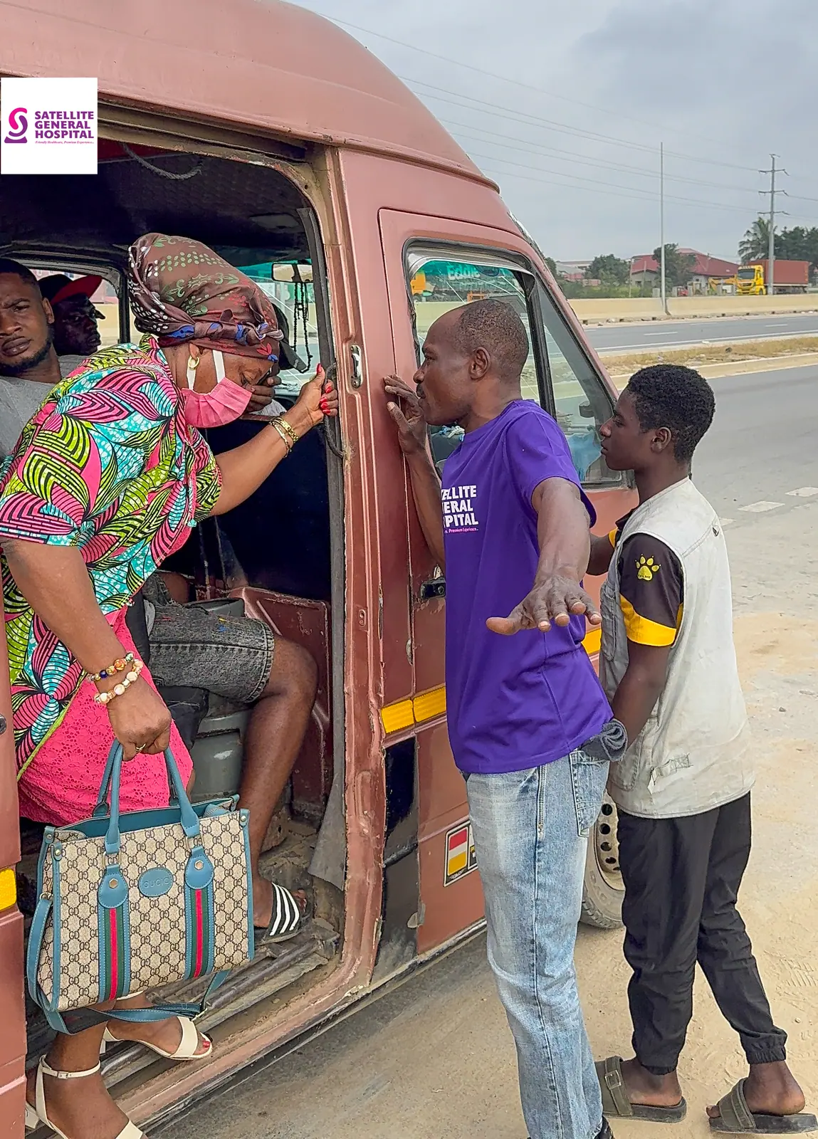 Satellite General Hospital free health screening at the Taxi Rank, Satellite Bus Stop, photo 8